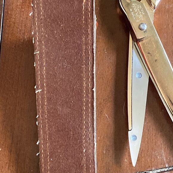 Vintage Richards of Sheffield England Golden Age Radiant Scissors W/ Leather - Picture 8 of 8